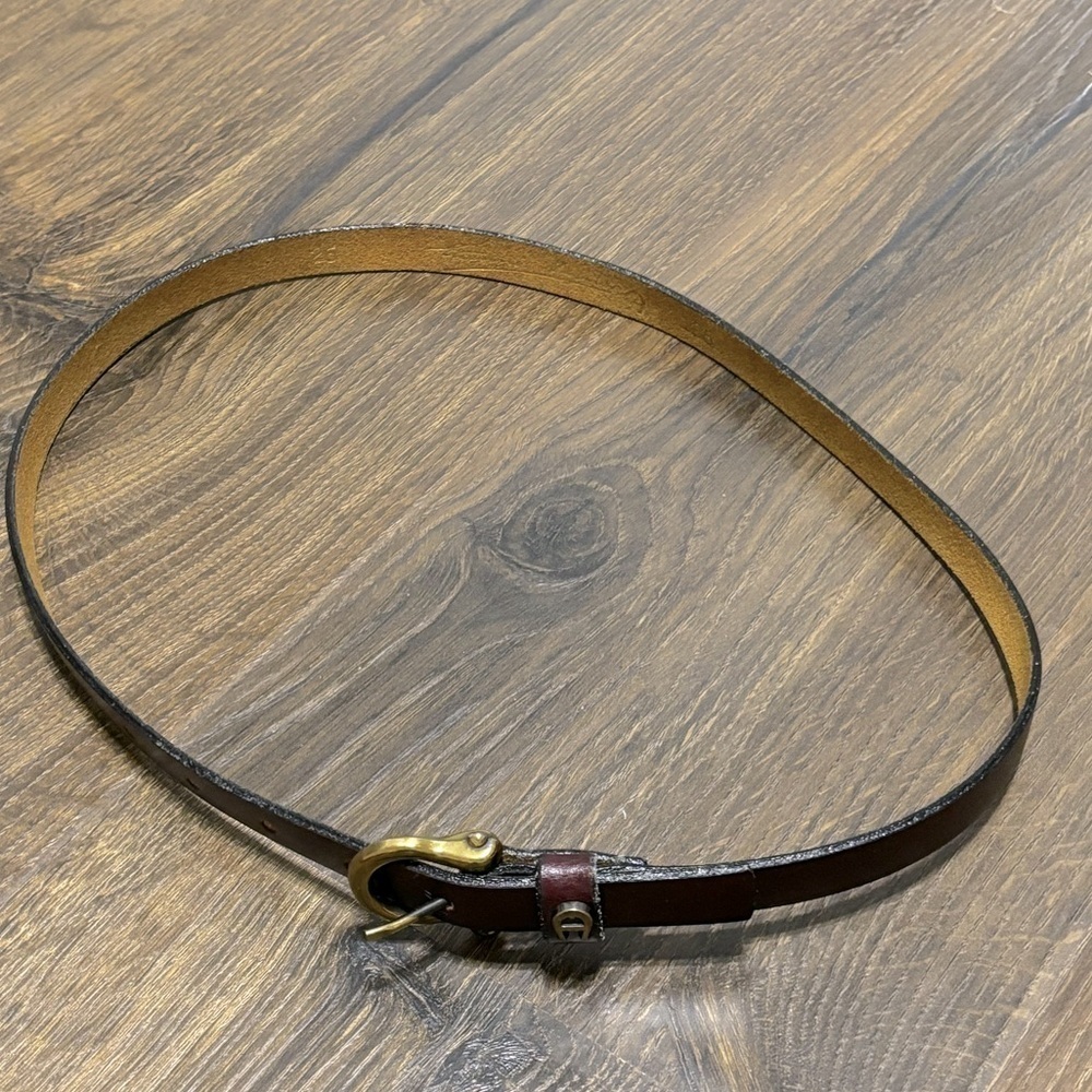 Vintage Etienne Aigner burgundy leather and brass belt size 26